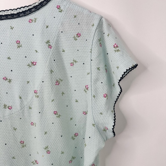 Villager by Liz Claiborne sz M Spring Green floral button up Sleepwear Top - Picture 3 of 9